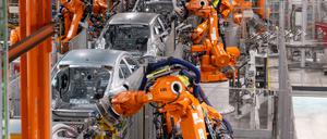 Roboter in der Autoproduktion. (Foto Archiv)