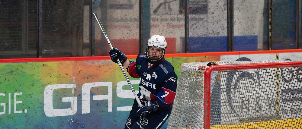 Franziska Feldmeier erzielte in ihrem ersten Pflichtspiel für die Eisbärinnen gleich den Siegtreffer.