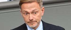 Christian Lindner (FDP), Bundesminister der Finanzen, spricht bei der Plenarsitzung im Deutschen Bundestag (Symbolbild).