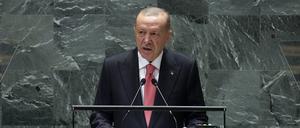 Der türkische Präsident Recep Tayyip Erdoğan spricht auf der 79. Sitzung der Generalversammlung der Vereinten Nationen im UN-Hauptquartier.
