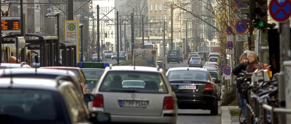Die Berliner Allee in Weißensee.
