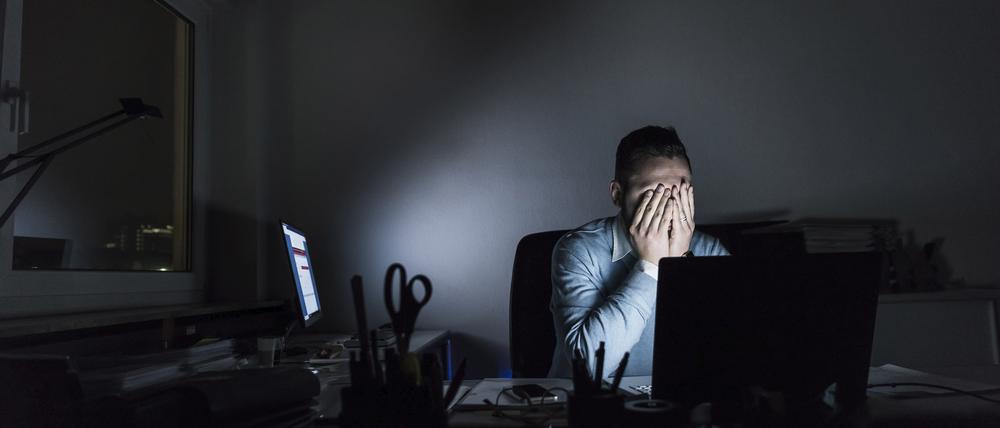 Chronischer Stress, privat oder auf Arbeit, ist ein wesentlicher Grund für eine Depression.