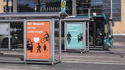 Abstand und Respekt: Verkehrssicherheitskampagne der Landeshauptstadt Potsdam und der Polizei. 