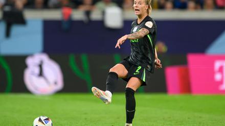 Die Wolfsburgerin Lynn Wilms verursachte in Rom einen Handelfmeter.