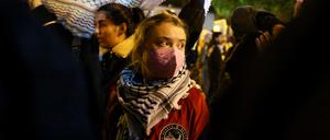 Greta Thunberg am Jahrestag des Hamas-Massakers bei einer Demonstration in Berlin.