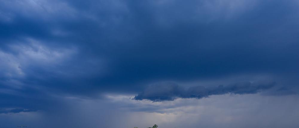 Regen und Sturm erwartet. (Archivbild)
