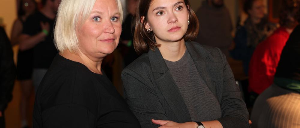 Wollen die Wahlniederlage aufarbeiten: Brandenburgs Grünen-Vorsitzende Alexandra Pichl und Hanna Große Holtrup (Archivbild).
