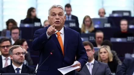 Viktor Orbán kritisiert die EU im Europaparlament.