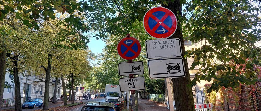 Das Halteverbot in der Lennéstraße.