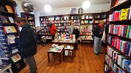 Noch ist viel los in der Buchhandlung „Lesen und lesen lassen“. 