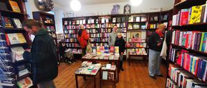 Noch ist viel los in der Buchhandlung „Lesen und lesen lassen“. 