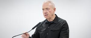 Israel, Tel Aviv: Joav Galant, Verteidigungsminister von Israel, spricht auf der jährlichen Konferenz der Präsidenten im Hauptquartier des Verteidigungsministeriums (Archivbild vom 21.02.2024).