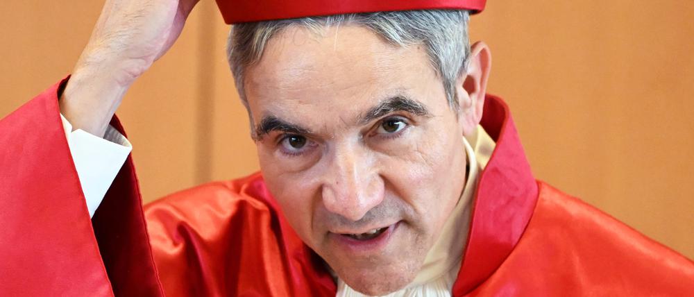 Karlsruhe: Stephan Harbarth, Vorsitzender des Ersten Senats beim Bundesverfassungsgericht und Präsident des Gerichts, vor einer Urteilsverkündung. (Achivbild vom 01.10.2024)