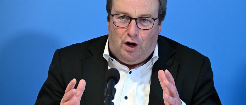 Für die Verkehrsminister der Länder ist auch das künftig teurere Deutschlandticket immer noch ein Erfolgsmodell.