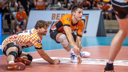 Moritz Reichert (r.) und Kyle Dagostino (l.) stehen seit dieser Saison bei den BR Volleys unter Vertrag.