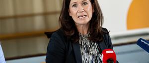Katharina Günther-Wünsch (CDU), Berliner Senatorin für Bildung, Jugend und Familie, muss mit ihrem Ressort Geld einsparen. (Symbolbild) 