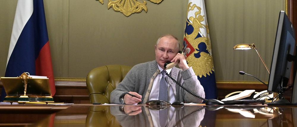 Olaf Scholz und Wladimir Putin haben am 2. Dezember 2022 zuletzt miteinander telefoniert.