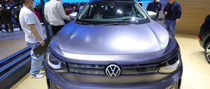 Wegen schleppender Verkäufe in China sinken im VW-Konzern die Auslieferungszahlen.