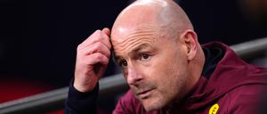 Lee Carsley erlebte gegen Griechenland keinen schönen Abend.