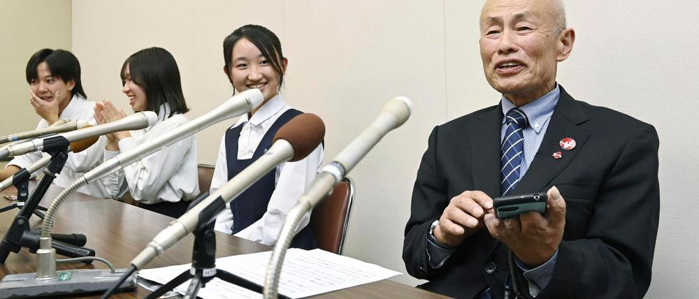 Toshiyuki Mimaki, Präsident von Nihon Hidankyo, reagierte bewegt auf die Bekanntgabe.
