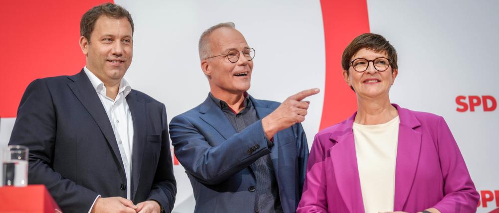 In welche Richtung soll es gehen? Nach Ansicht der SPD-Basis soll das nicht nur die Parteiführung unter Lars Klingbeil, Matthias Miersch und Saskia Esken entscheiden.