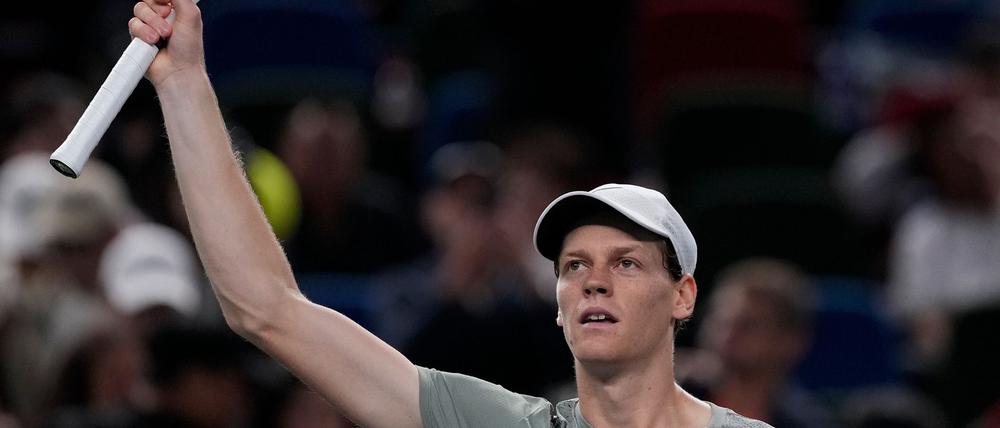 Jannik Sinner erreicht das Finale von Shanghai.