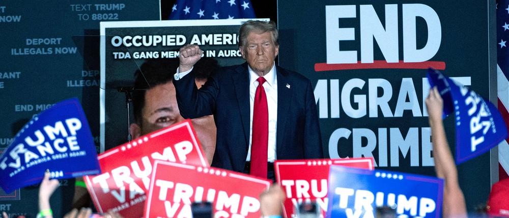 Präsidentschaftskandidat Donald Trump vor Anhängern in Aurora, Colorado.