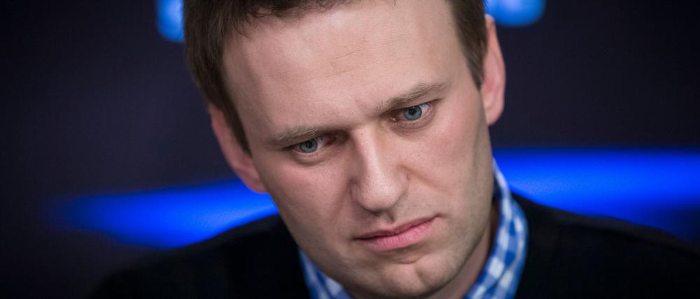Nachdem er den Giftanschlag mit dem chemischen Kampfstoff Nowitschok 2020 überlebt hatte, begann der Kremlgegner Alexej Nawalny seine Autobiografie zu schreiben. (Archivbild)