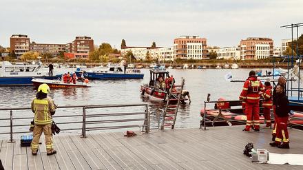 Die Einsatzstelle in der Rummelsburger Bucht. (Archivbild)