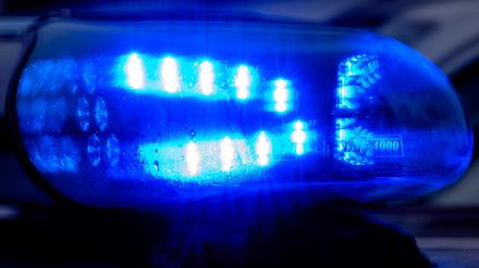 Bei einem Verkehrsunfall ist ein 16-Jähriger ums Leben gekommen, ein 14-Jähriger wurde lebensgefährlich verletzt (Symbolbild).