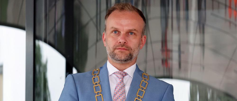 Silvio Witt hat sich zu den Gründen für seinen angekündigten Rücktritt als OB von Neubrandenburg geäußert. (Archivbild)