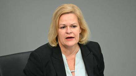Nancy Faeser (SPD), Bundesministerin des Innern und Heimat, spricht im Bundestag (Archivbild).