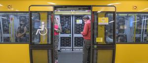 U2, U-Bahnhof Mohrenstraße, Mitte, Berlin, Deutschland *** U2, U Station Mohrenstraße, Mitte, Berlin, Germany 