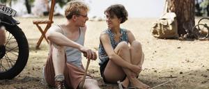 Schatten über dem Idyll. Hilde (Liv Lisa Fries) und Hans (Johannes Hegemann) verbringen einen unbeschwerten Sommer zusammen.