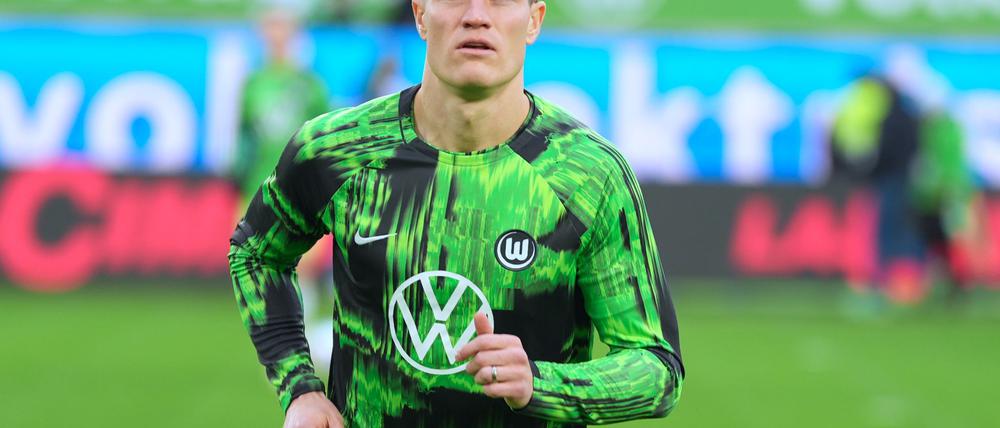 Der VfL Wolfsburg hat Kevin Behrens für seine offensichtlich homophobe Äußerung laut einem Medienbericht nun bestraft.