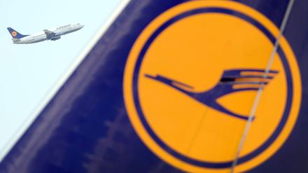 Lufthansa führt die Entscheidung unter anderem auf das fehlende Tragen von Corona-Schutzmasken wie vorgeschrieben.