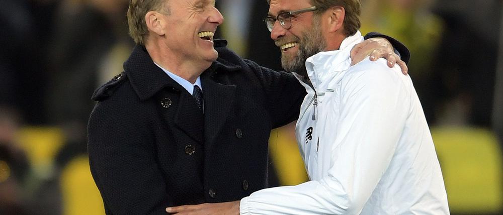 BVB-Chef Hans-Joachim Watzke (l) soll sich um eine Rückkehr von Jürgen Klopp bemüht haben.