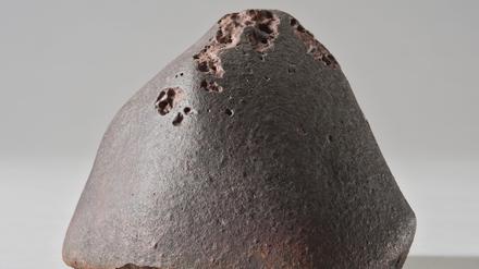 Der Meteorit „El Médano 128“, gefunden 2011 in der Atacama Wüste.