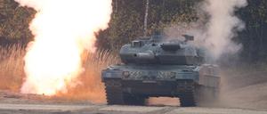 Ein Panzer vom Typ Leopard 2 der Bundeswehr 