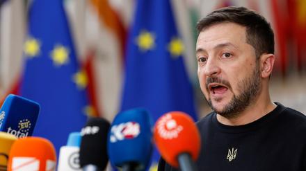 Will ein Raketen-Paket zur Abschreckung: Der ukrainische Präsident Wolodymyr Selenskyj.