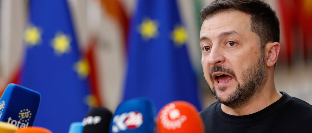 Will ein Raketen-Paket zur Abschreckung: Der ukrainische Präsident Wolodymyr Selenskyj.