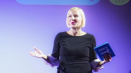 Medianet-Geschäftsführerin Jeannine Koch bei der Eröffnung des People & Culture Festivals.