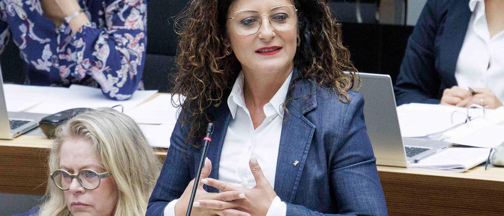 Senatorin Kiziltepe lehnt das sogenannte Sicherheitspaket ab. (Archivbild)