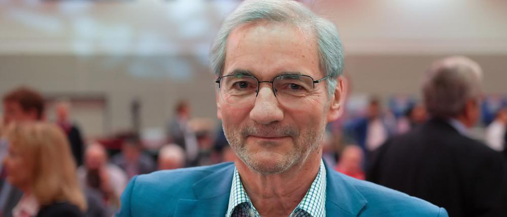 Brandenburgs Ex-Ministerpräsident Platzeck äußert sich mit Blick auf Sondierungsgespräche von SPD und BSW optimistisch. (Archivbild)