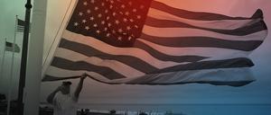 Die US-Flagge weht im Hurrikan Florence.