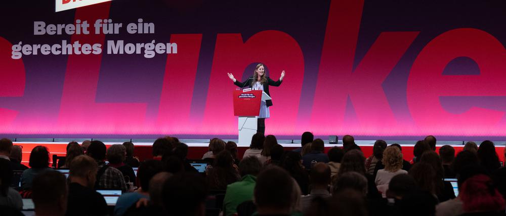 Janine Wissler bei ihrer Abschiedsrede auf dem Bundesparteitag der Linken in Halle/Saale.