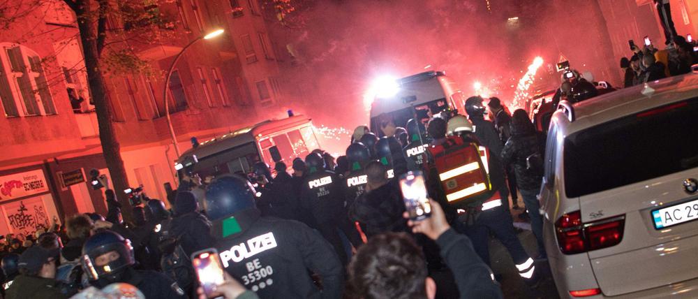 Eine propalästinensische Demonstration in Berlin-Neukölln. (Archivbild)