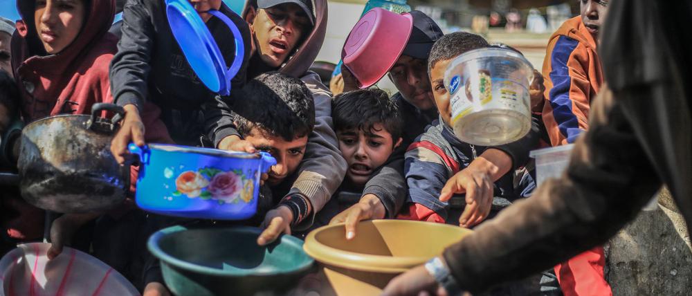 Die Not im Gazastreifen ist groß, viele Kinder leiden unter Mangelernährung. (Archivbild)