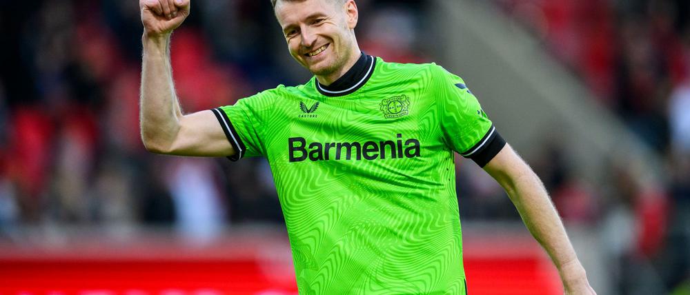 Bayer-Keeper Lukas Hradecky hat einen Rekord aufgestellt.