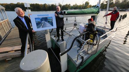 Übergabe Segelkatamaran an den Förderverein der Oberlin Werkstätten Potsdam